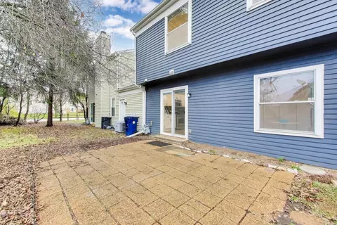 Exterior - 1011 Wesley Ln, Algonquin, IL 60102 photo 4 of 4