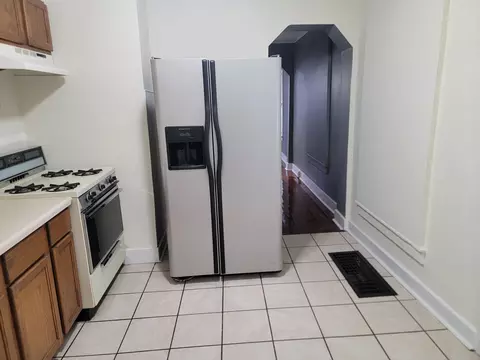 406 E Oakland Ave, Bloomington, IL 61701 photo 13