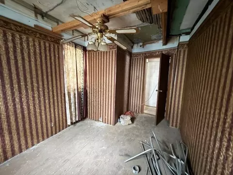 Bedroom - 1620 W 44th St, Chicago, IL 60609 photo 2 of 3