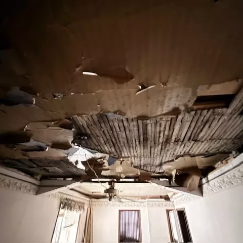 Entry Way - 1620 W 44th St, Chicago, IL 60609 photo 3 of 6