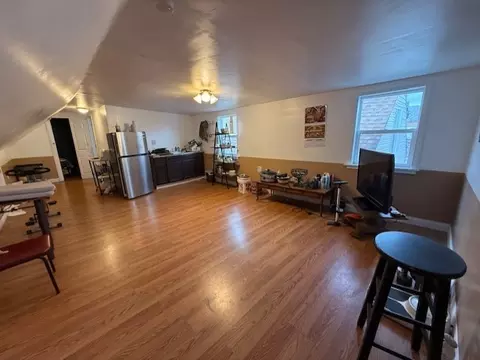 Living - 1620 W 44th St, Chicago, IL 60609 photo 4 of 4