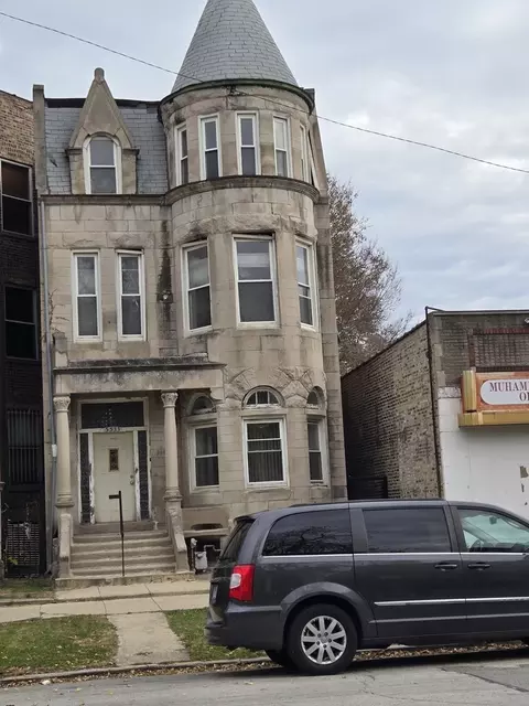 5533 S Michigan Ave, Chicago, IL 60637