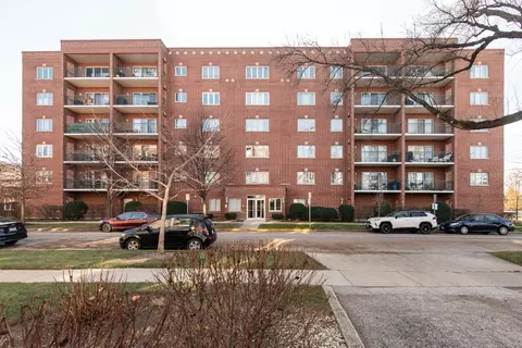 1325 Perry St #401, Des Plaines, IL 60016