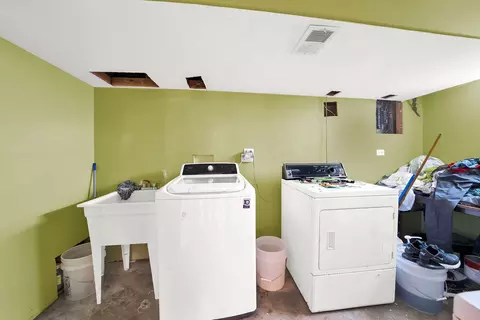 Other - Undisclosed, Chicago, IL 60652 photo 6 of 10