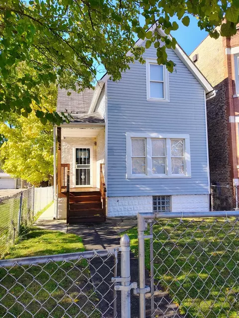 6812 S Green St, Chicago, IL 60621