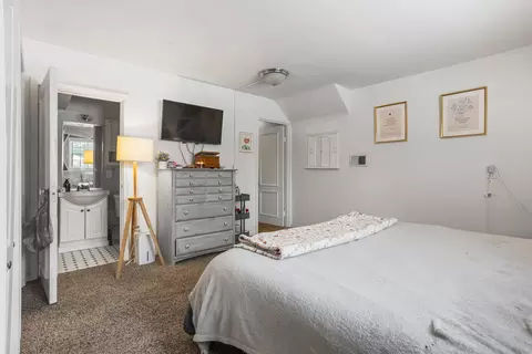 Bedroom - 1233 E Jefferson St, Bloomington, IL 61701 photo 7 of 7