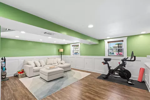 Living - 5823 Stuart Ln, Oak Forest, IL 60452 photo 1 of 1