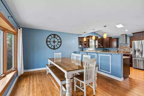 Dining - 5823 Stuart Ln, Oak Forest, IL 60452 photo 1 of 3