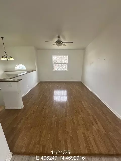Living - 35728 N Benjamin Ave, Ingleside, IL 60041 photo 2 of 3