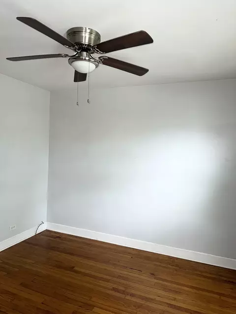 1125 E 82nd Pl, Chicago, IL 60619 photo 1