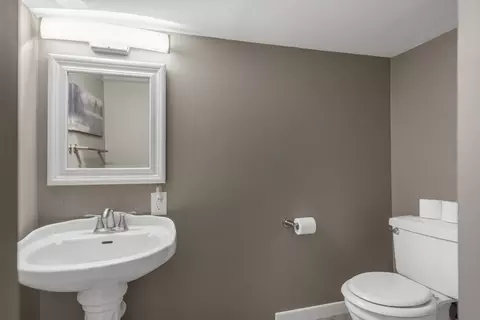 Bath - 1103 S Evergreen Ave, Kankakee, IL 60901 photo 4 of 4