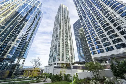 195 N Harbor Dr #4408, Chicago, IL 60601