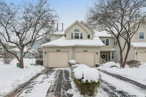 1262 Rhodes Ln, Naperville, IL 60540