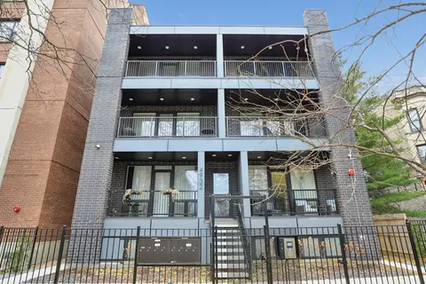 4932 N Kenmore Ave #3N, Chicago, IL 60640