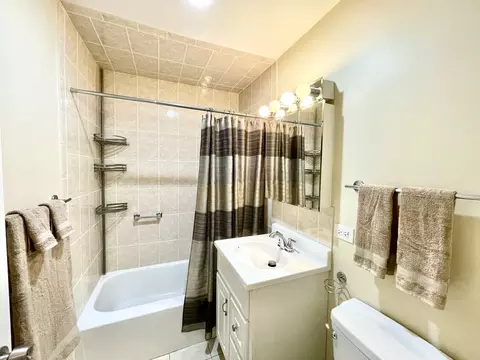 1430 Sandstone Dr #202, Wheeling, IL 60090 photo 17