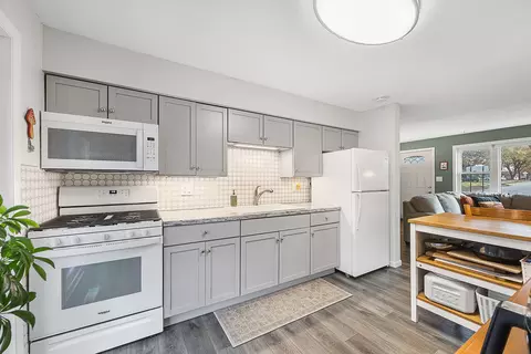 Kitchen - 200 W Summit St, Normal, IL 61761 photo 2 of 5