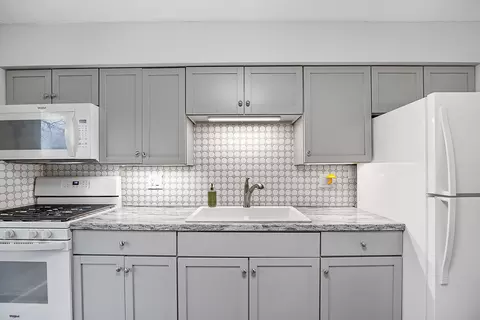 Kitchen - 200 W Summit St, Normal, IL 61761 photo 3 of 5