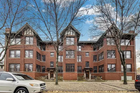 3951 W Waveland Ave #2, Chicago, IL 60618