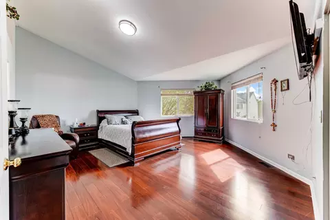 Bedroom - 6304 Southridge Dr, Plainfield, IL 60586 photo 1 of 4