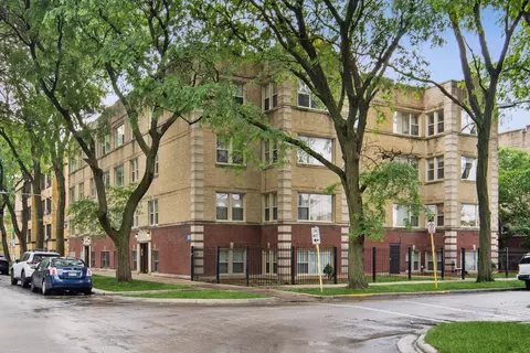 3923 W Ainslie St #1E, Chicago, IL 60625