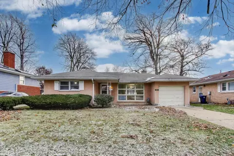 427 Tiffany Dr, Waukegan, IL 60085