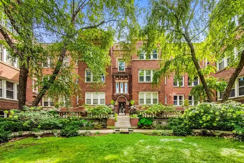 733 W Buckingham Pl #13, Chicago, IL 60657