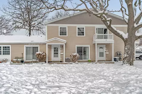 1242 Nova Ct, Wheeling, IL 60090