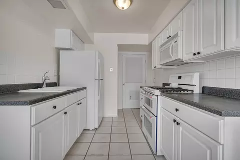 1242 Nova Ct, Wheeling, IL 60090 photo 5