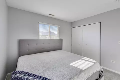 Bedroom - 3120 Hoffman St, Plano, IL 60545 photo 4 of 4