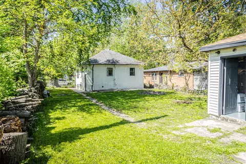 Exterior - 684 S Gordon Ave, Kankakee, IL 60901 photo 3 of 3