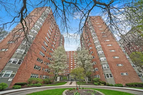 4960 N Marine Dr #1518, Chicago, IL 60640