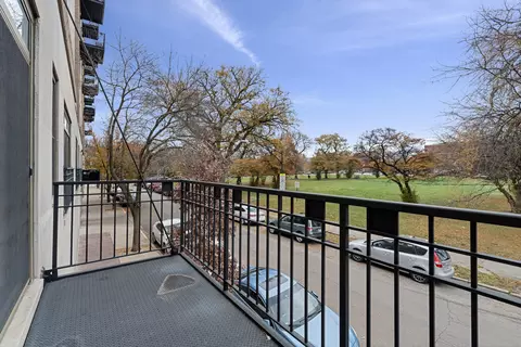Exterior - 811 S Lytle St #103, Chicago, IL 60607 photo 3 of 3