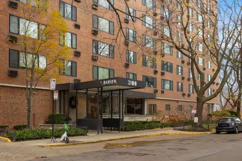 3100 N Lake Shore Dr #711, Chicago, IL 60657