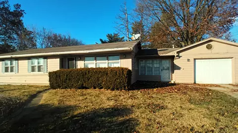 1612 W Kirby Ave, Champaign, IL 61821