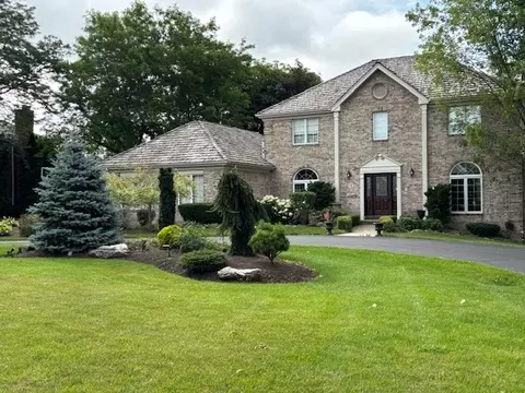 5424 Promontory Ln, Long Grove, IL 60047