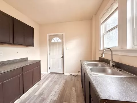 Kitchen - 1406 W 109th Pl, Chicago, IL 60643 photo 2 of 2