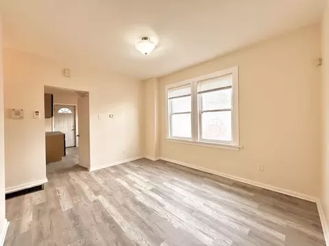 Living - 1406 W 109th Pl, Chicago, IL 60643 photo 5 of 5