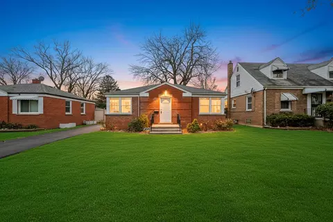 410 Englewood Ave, Hillside, IL 60162