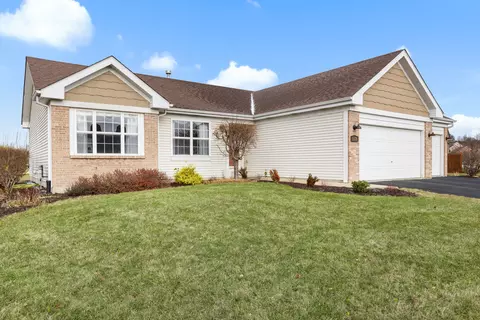 5576 Karakul Ter, Roscoe, IL 61073