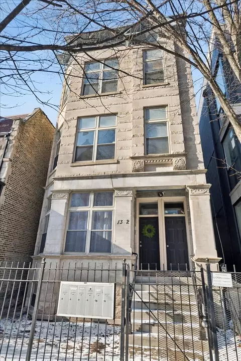 1342 N Claremont Ave #1F, Chicago, IL 60622