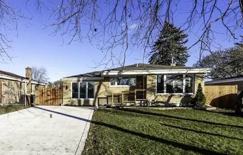 2729 Park St, Franklin Park, IL 60131