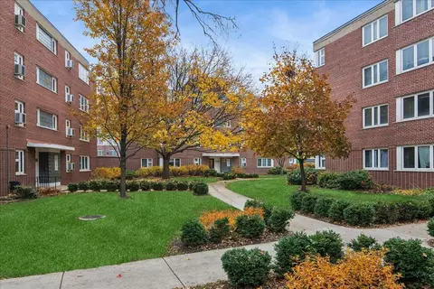 7206 Oak Ave #4SE, River Forest, IL 60305