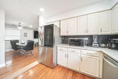 Kitchen - 7235 Park Ave, Summit, IL 60501 photo 1 of 3