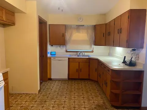 Kitchen - 312 Walnut St, Leonore, IL 61332 photo 2 of 3