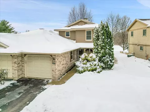 1537 Lighthouse Dr, Naperville, IL 60565