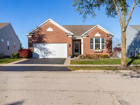 3001 Ravinia Cir, Mundelein, IL 60060