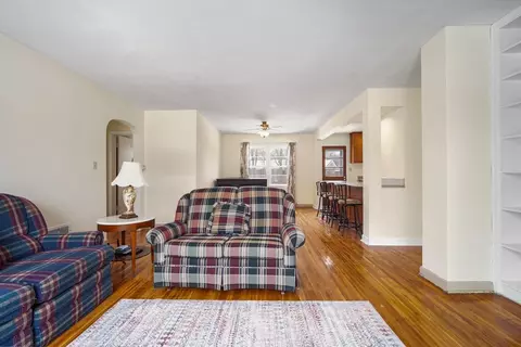 Living - 819 Maple Ave, Minonk, IL 61760 photo 2 of 5
