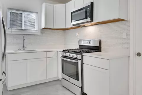 Kitchen - 1011 W 103rd Pl, Chicago, IL 60643 photo 1 of 1
