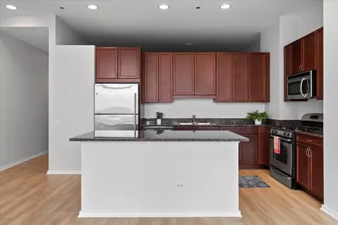 Kitchen - 65 E Monroe St #4216, Chicago, IL 60603 photo 2 of 3