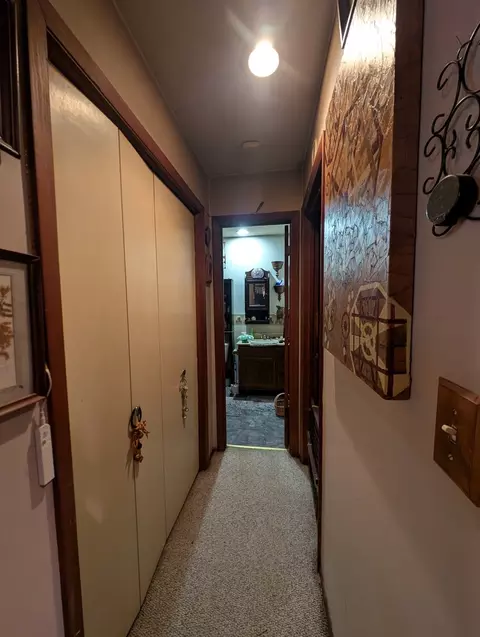 Entry Way - 1824 Cobb Blvd, Kankakee, IL 60901 photo 2 of 2
